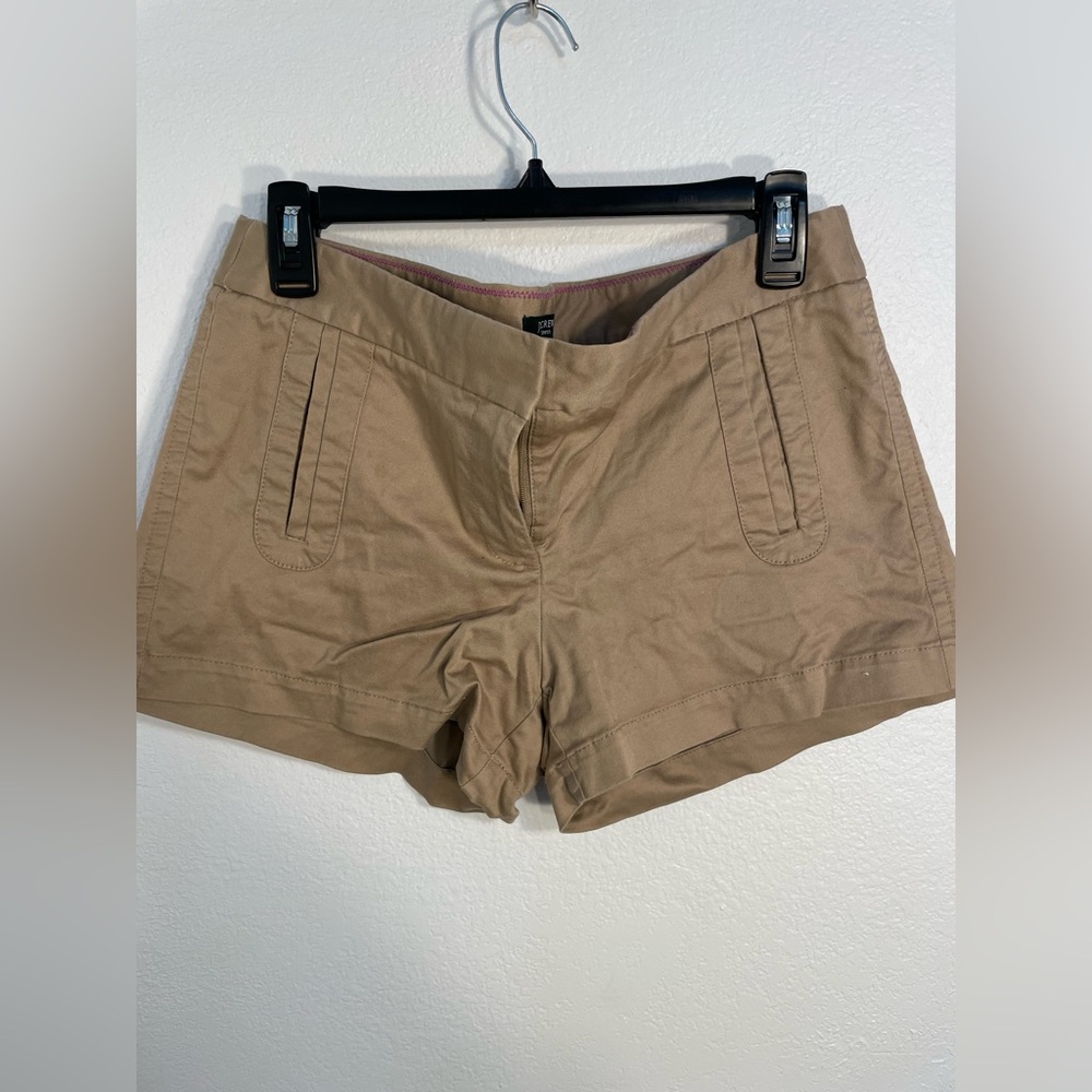 J. Crew Women's tan chino shorts, size 6